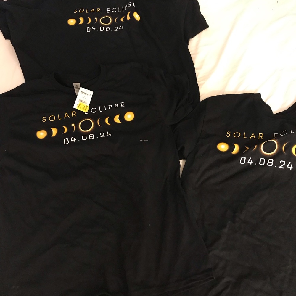 Lot 3 Solar Eclipse Graphic Tee -   Size 2xl. L. M